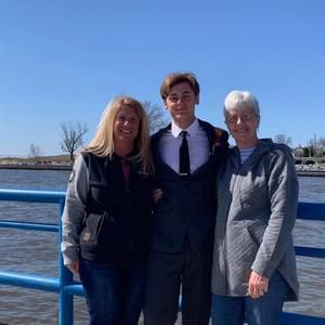 Meet your Posher, Sandy